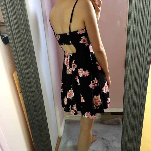American Eagle summer floral dress - Picture 9 of 9